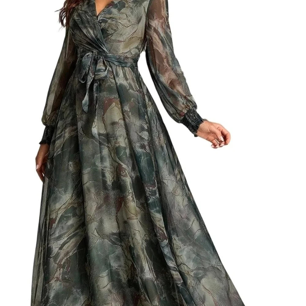 Elegant Green Marble-Print Long Sleeve Maxi Dress - Picture 1 of 5